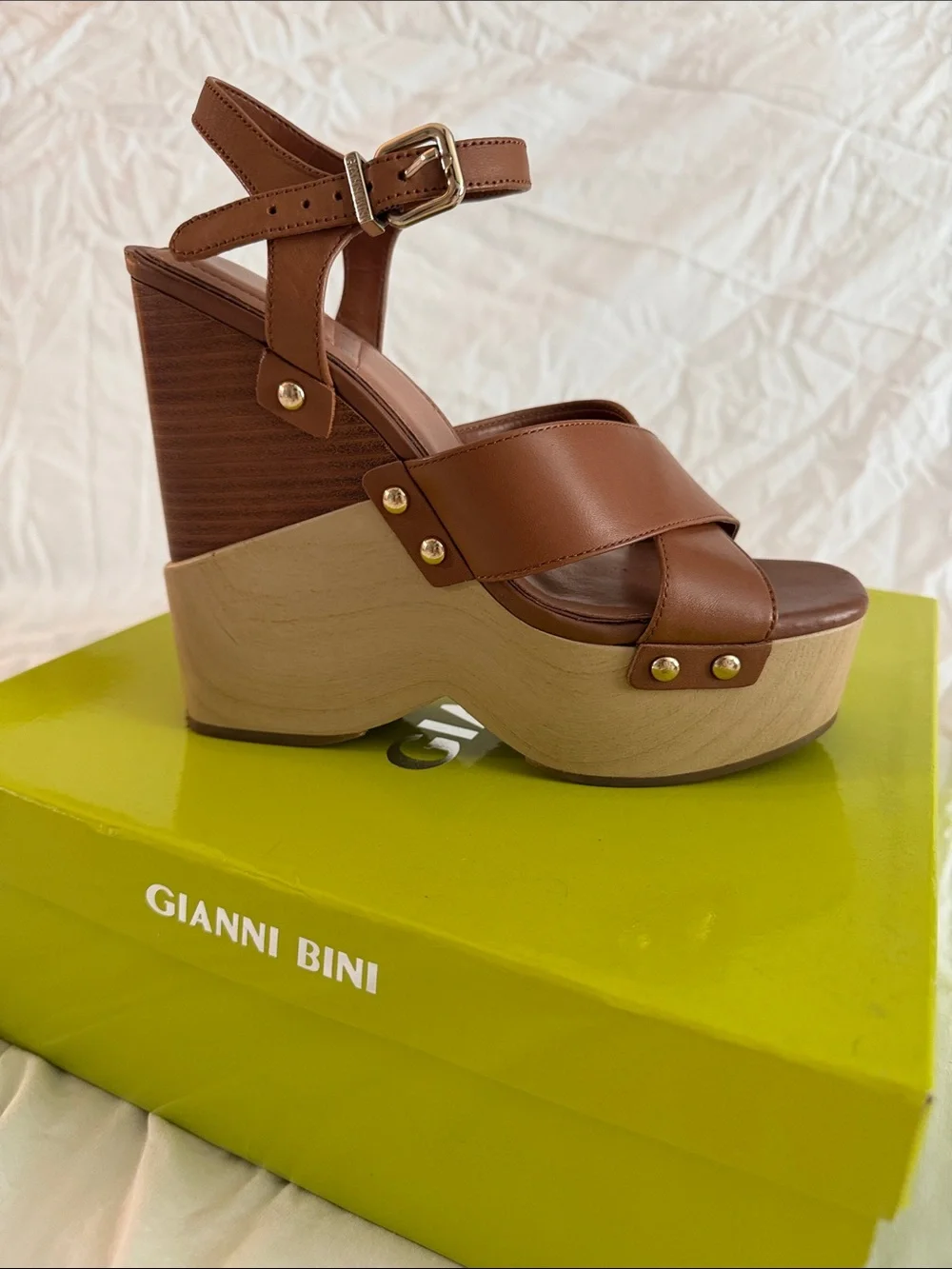 Gianni Bini Tan Leather Wood-Effect Platform Wedges